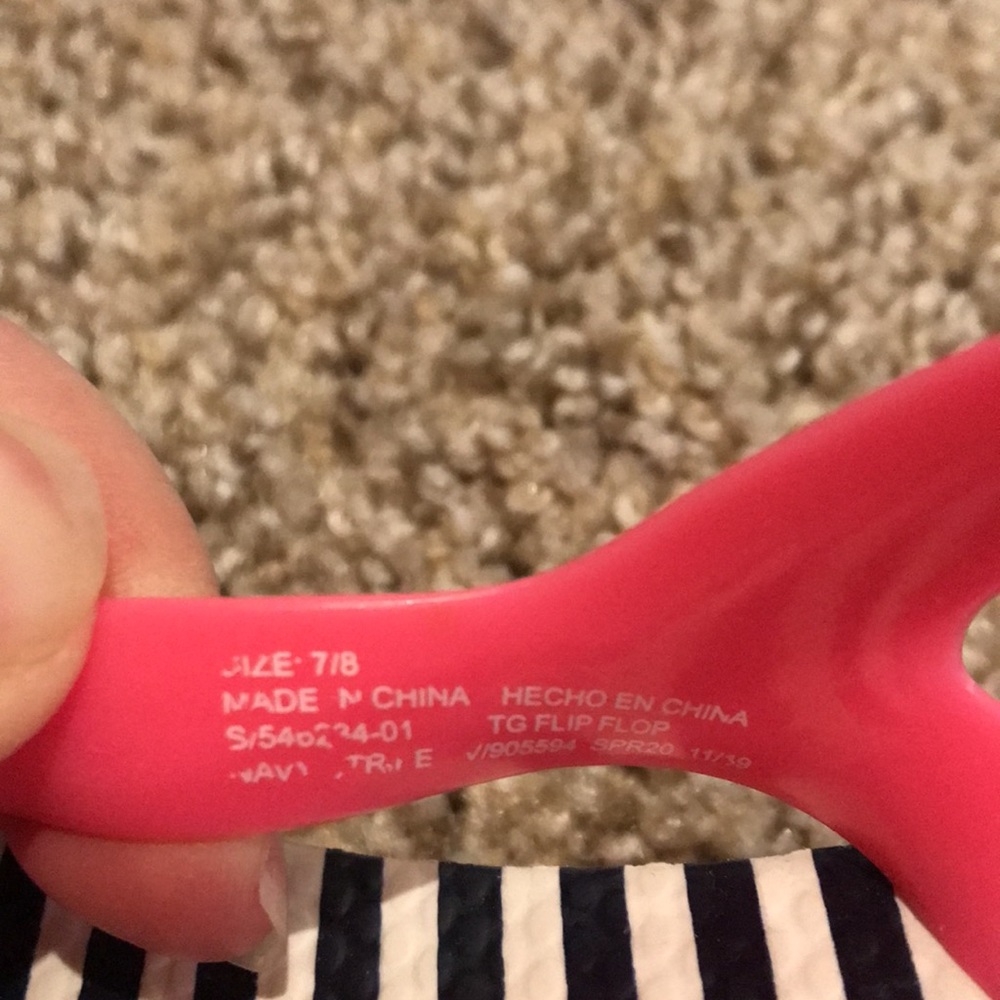 Gap Sandals - Picture 3 of 3